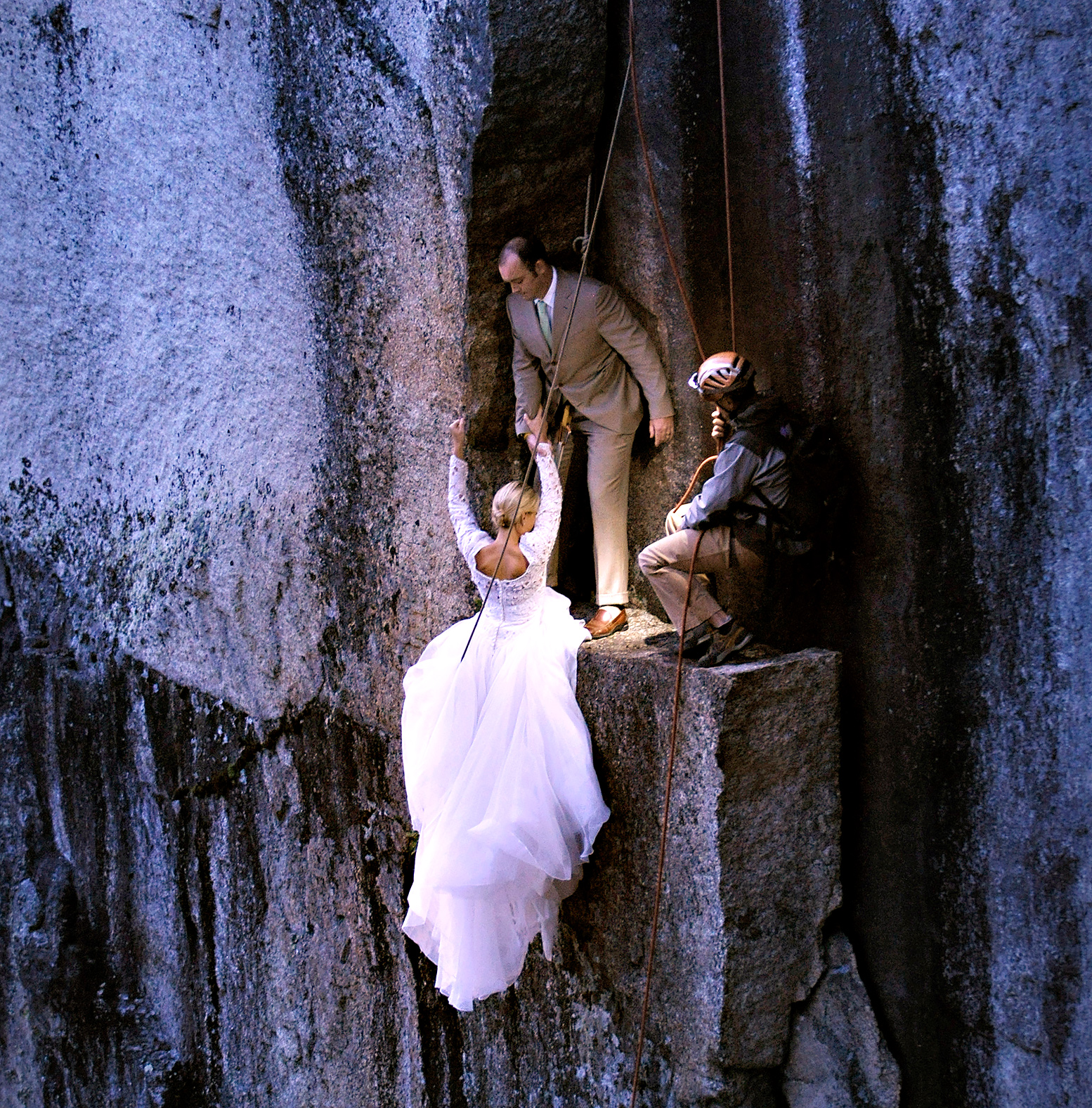 extreme-wedding-photopgraphy16